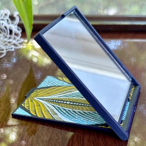 Vintage Estee Lauder Blue Feather Pattern Small Makeup / Cosmetic Folding Mirror - Picture 1 of 10